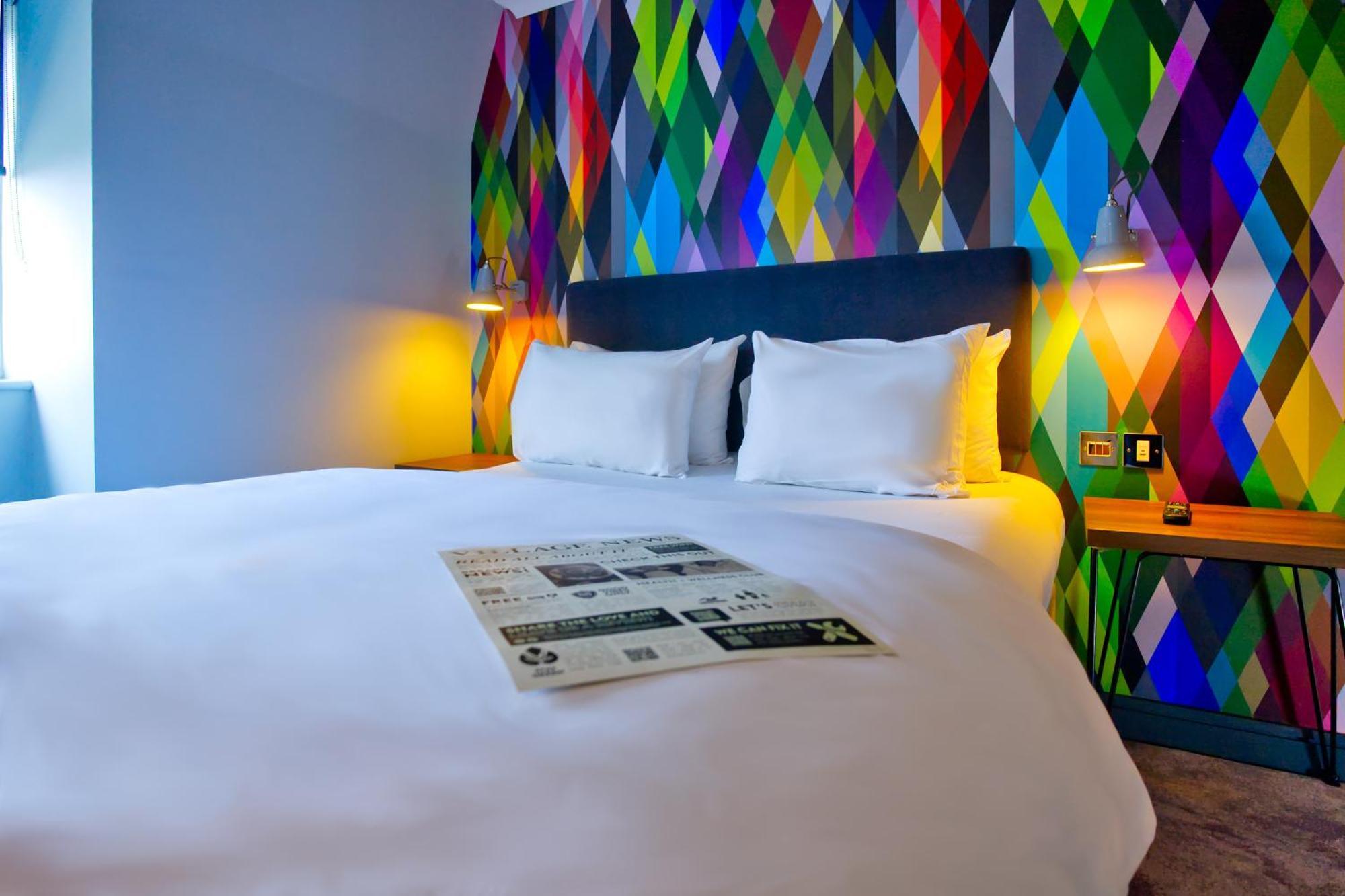 Village Hotel Manchester Hyde Kültér fotó